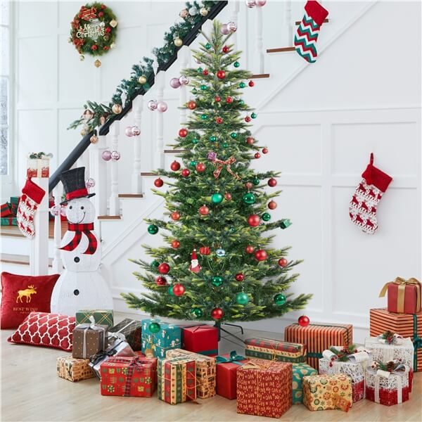 Pre-Lit Artificial Christmas Tree